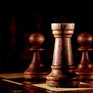 Word: “HE” in “CHESS” – Episode 2